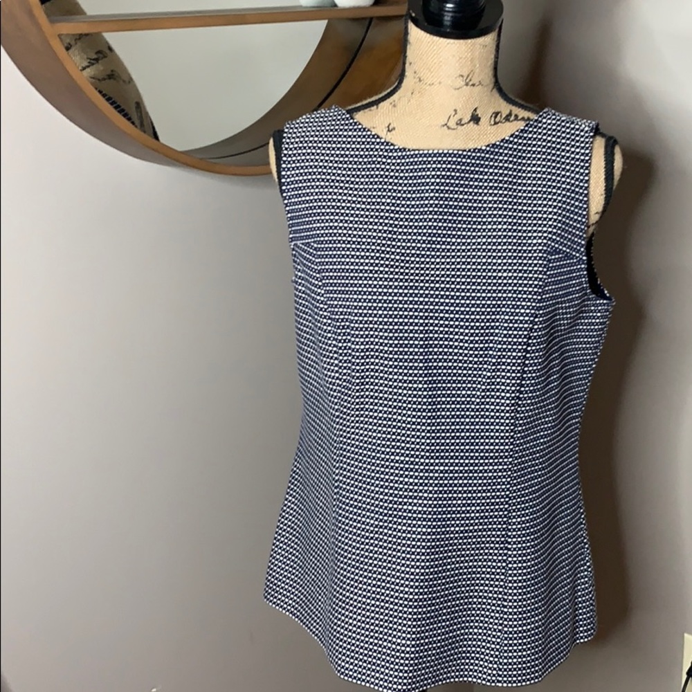 Banana Republic Made Men Shell, size 12